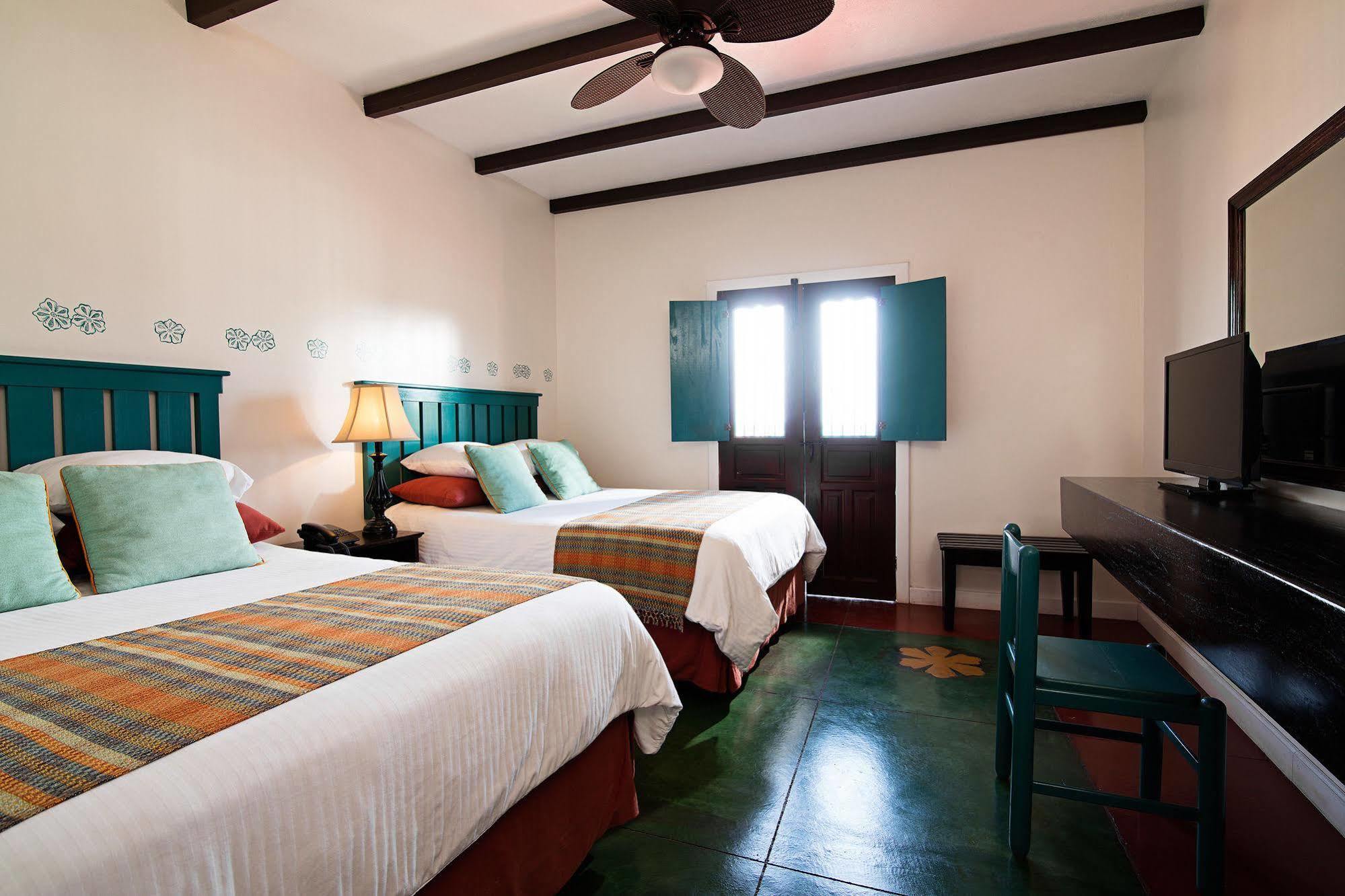 Hotel Isla De Flores Εξωτερικό φωτογραφία